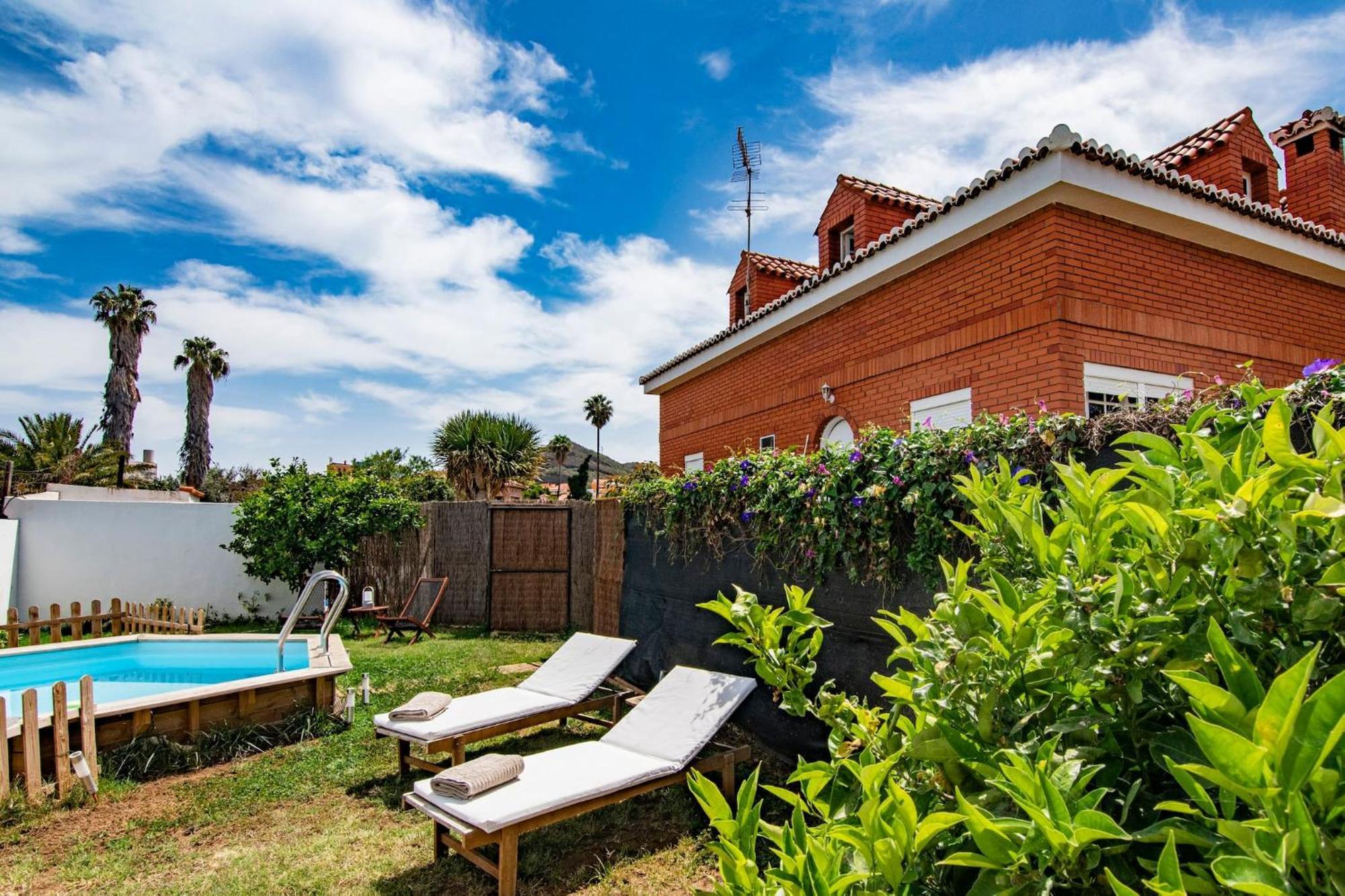 Villa Los Almendros ลาสปัลมาส เด กรานคานาเรีย ภายนอก รูปภาพ